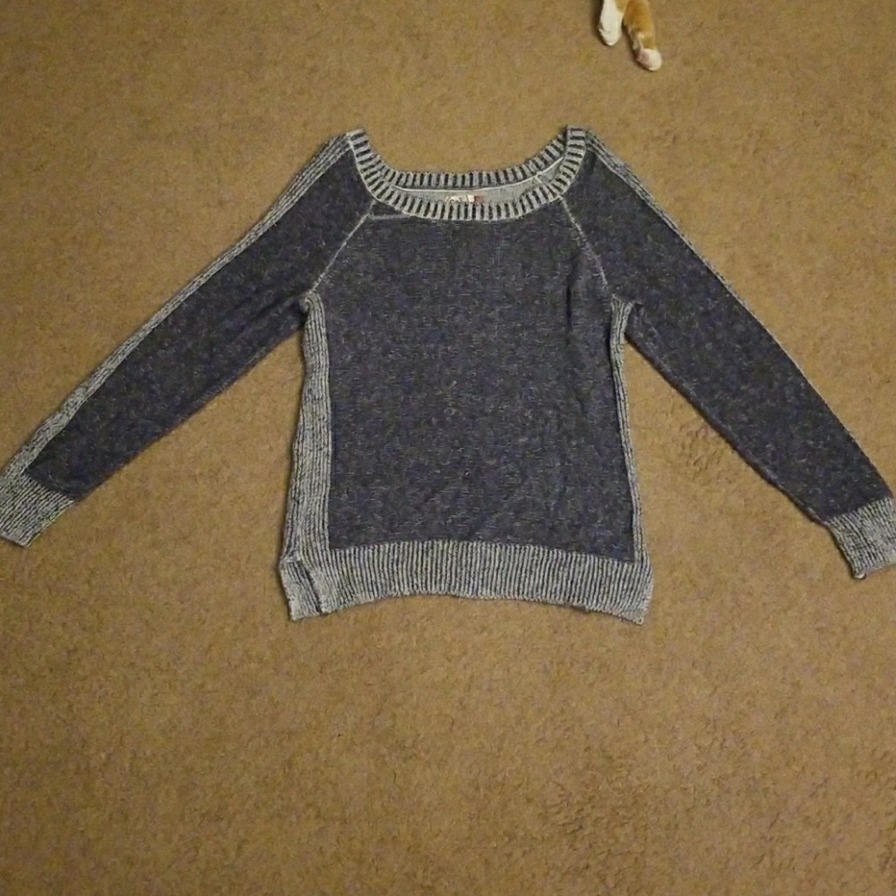Mudd brand sweater